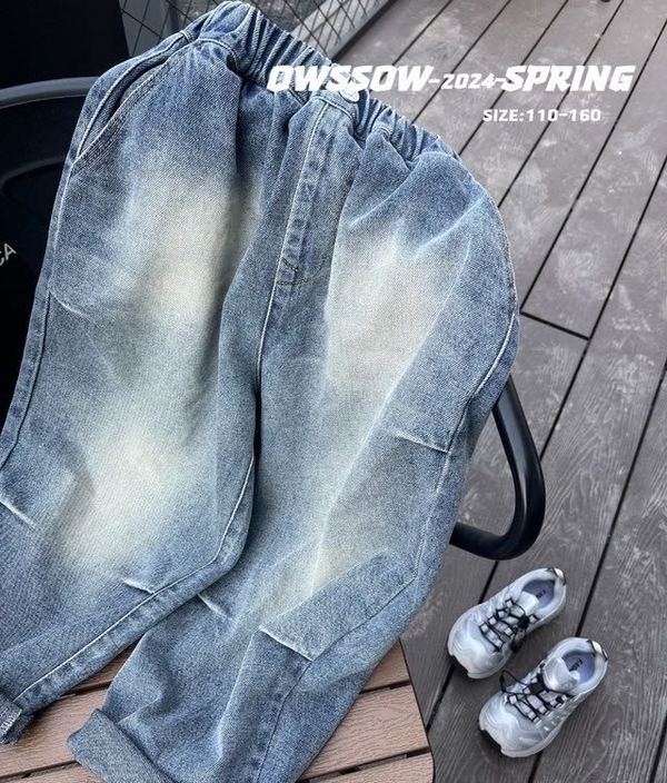 Pleated Light-Wash Jeans