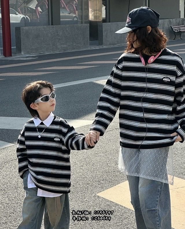 Pleated Light-Wash Jeans, Light wash, kids, photo 5 of 5