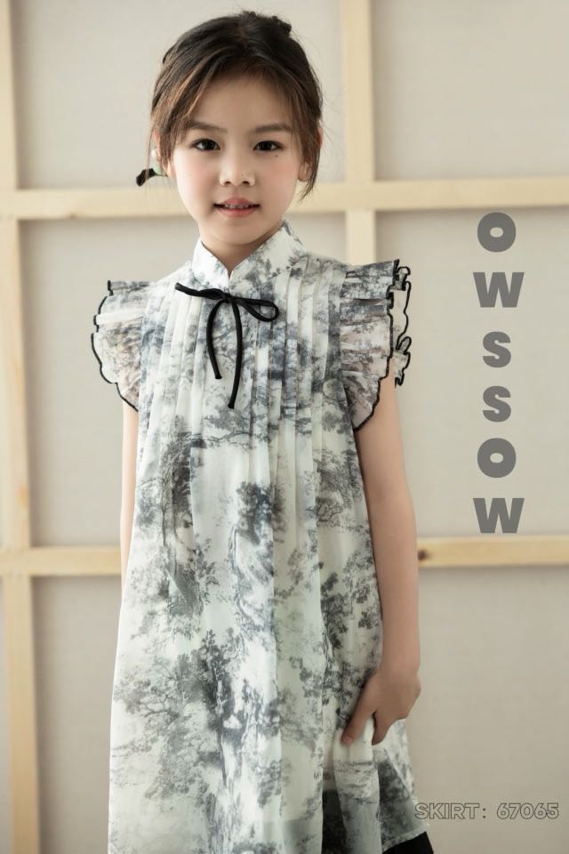 Ink Floral Flutter-Sleeve Dress, Black and white, kids, photo 3 of 6