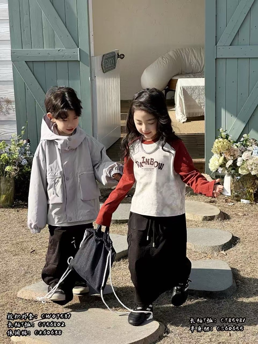 Rainbow Print Raglan Long-Sleeve Tee, Cream and red, kids, photo 5 of 8