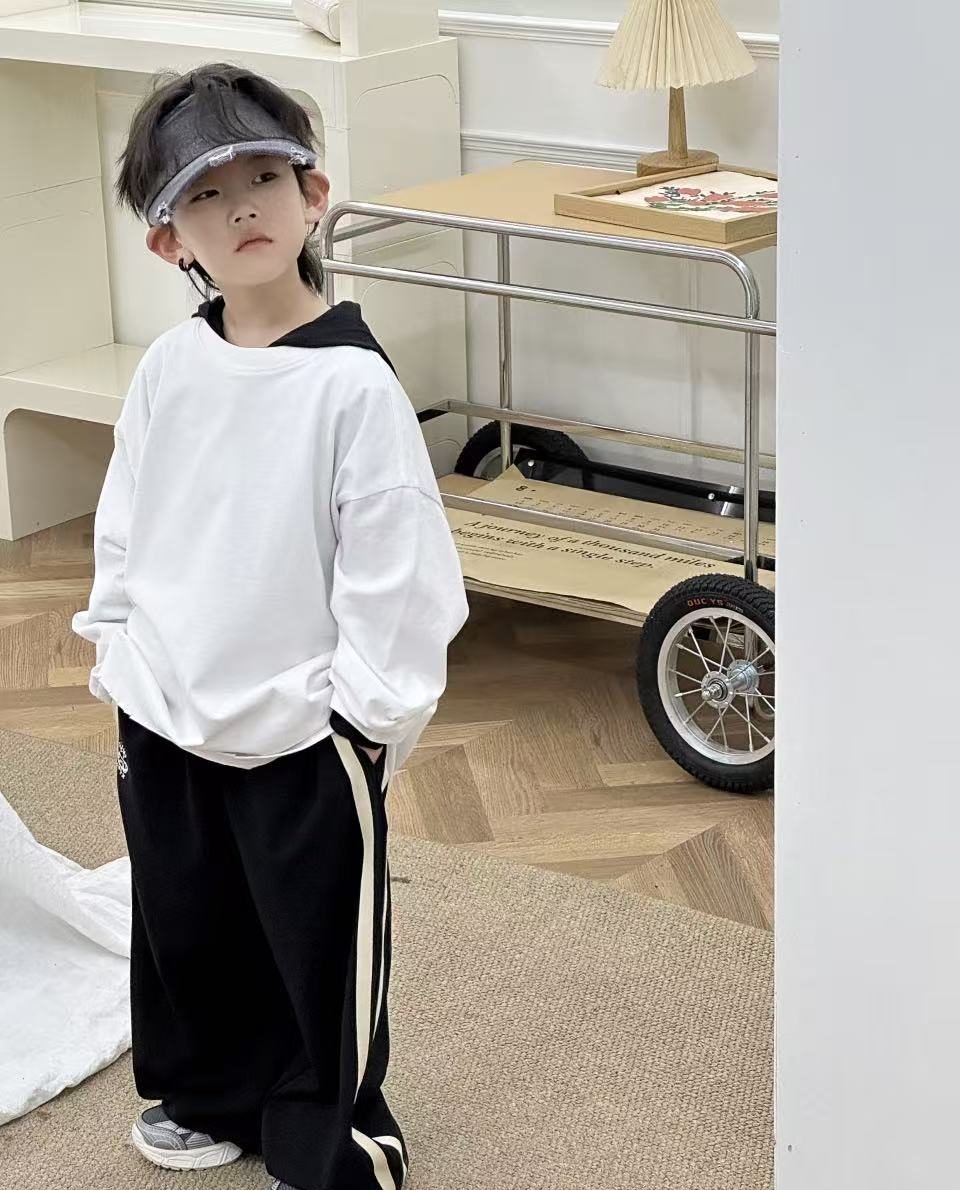 White Oversized Sweatshirt